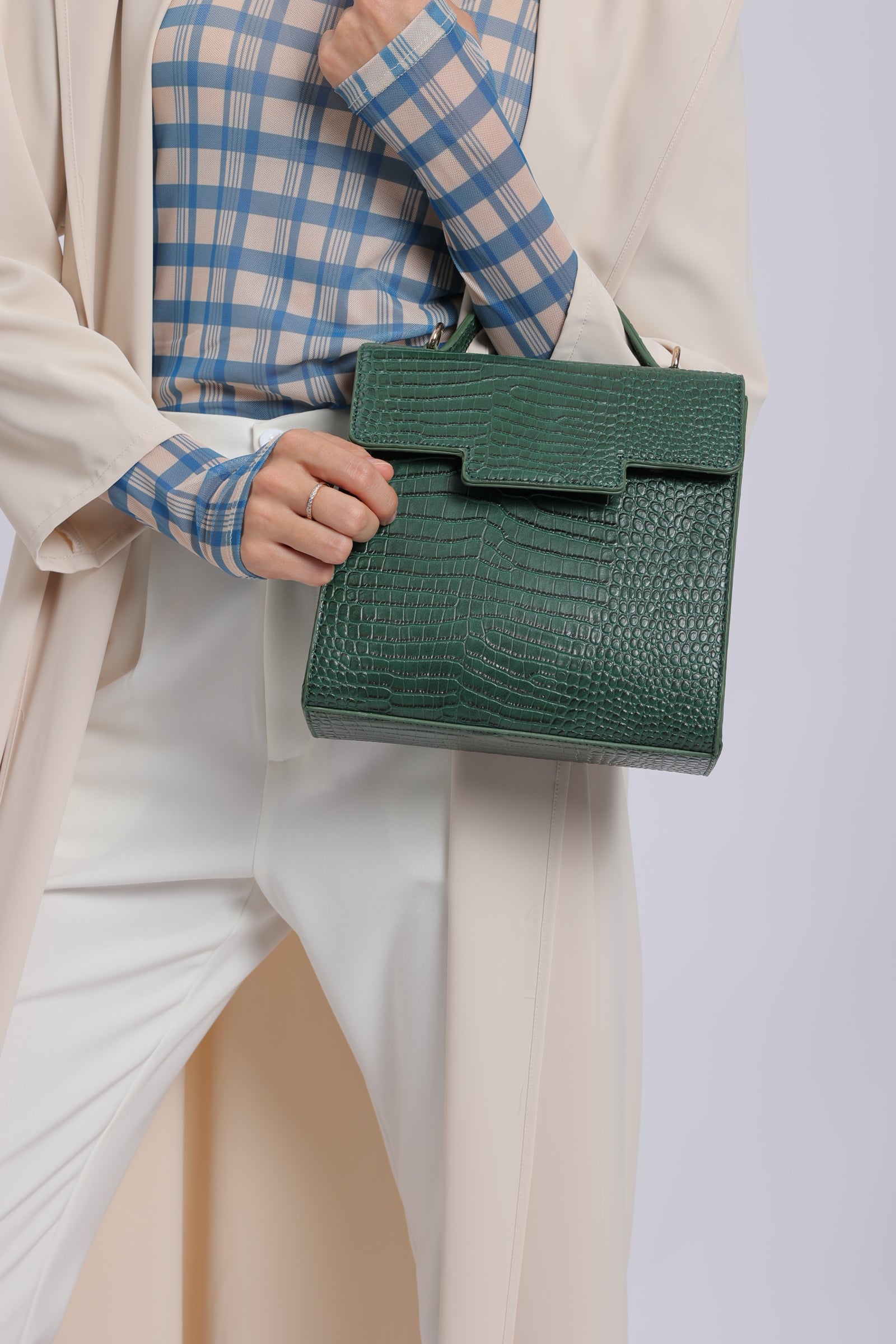 حقيبة كروس مربعة الشكل - باللون الاخضر