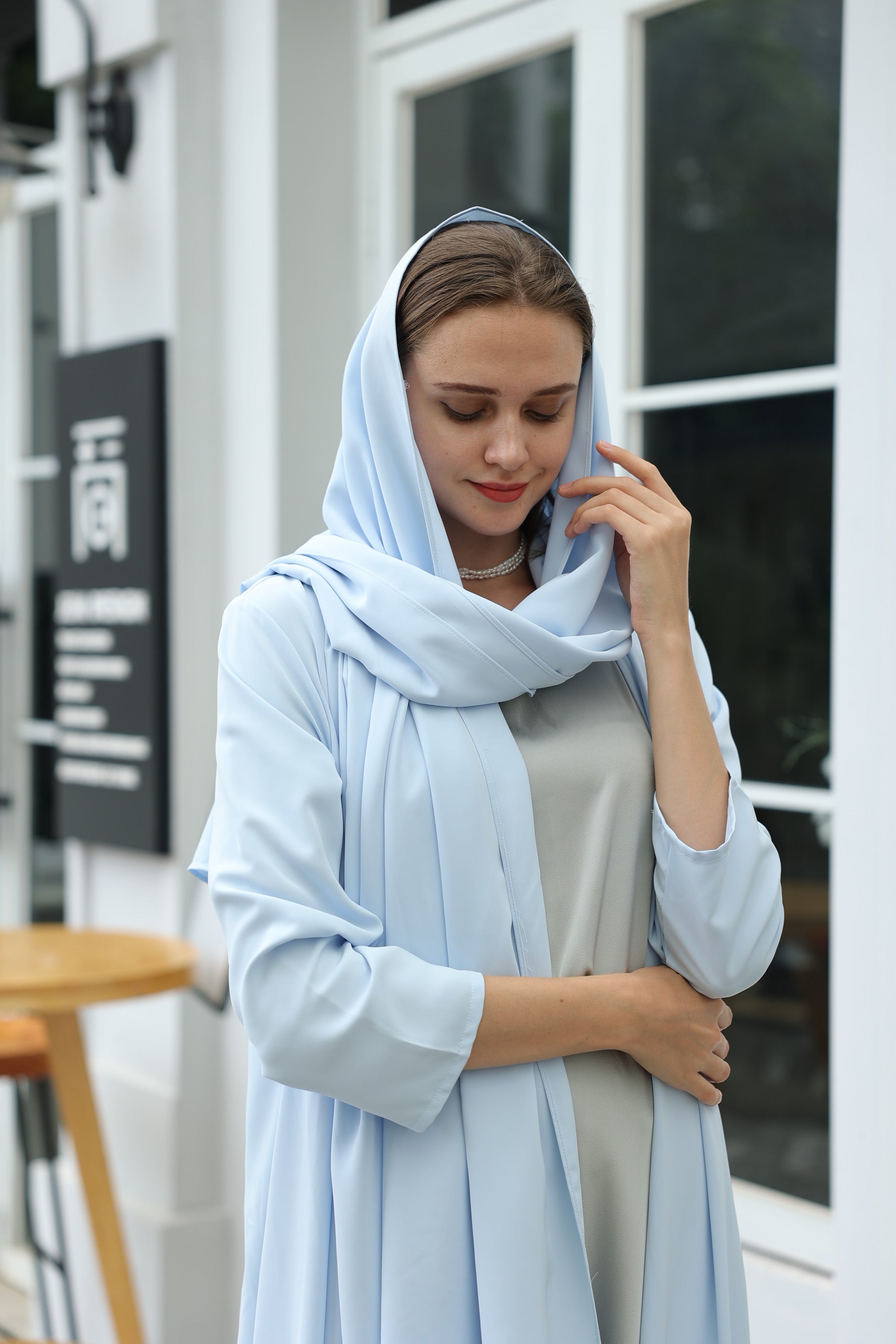 عباية حرير صيفية فضفاضة - ازرق فاتح