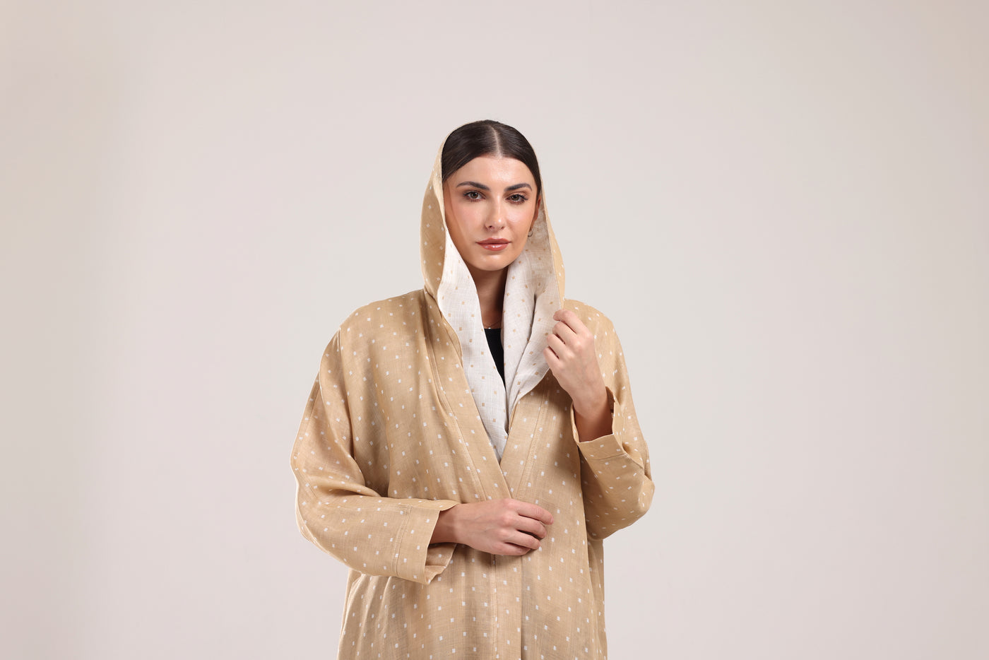 عباية حرير ازرق فاتح