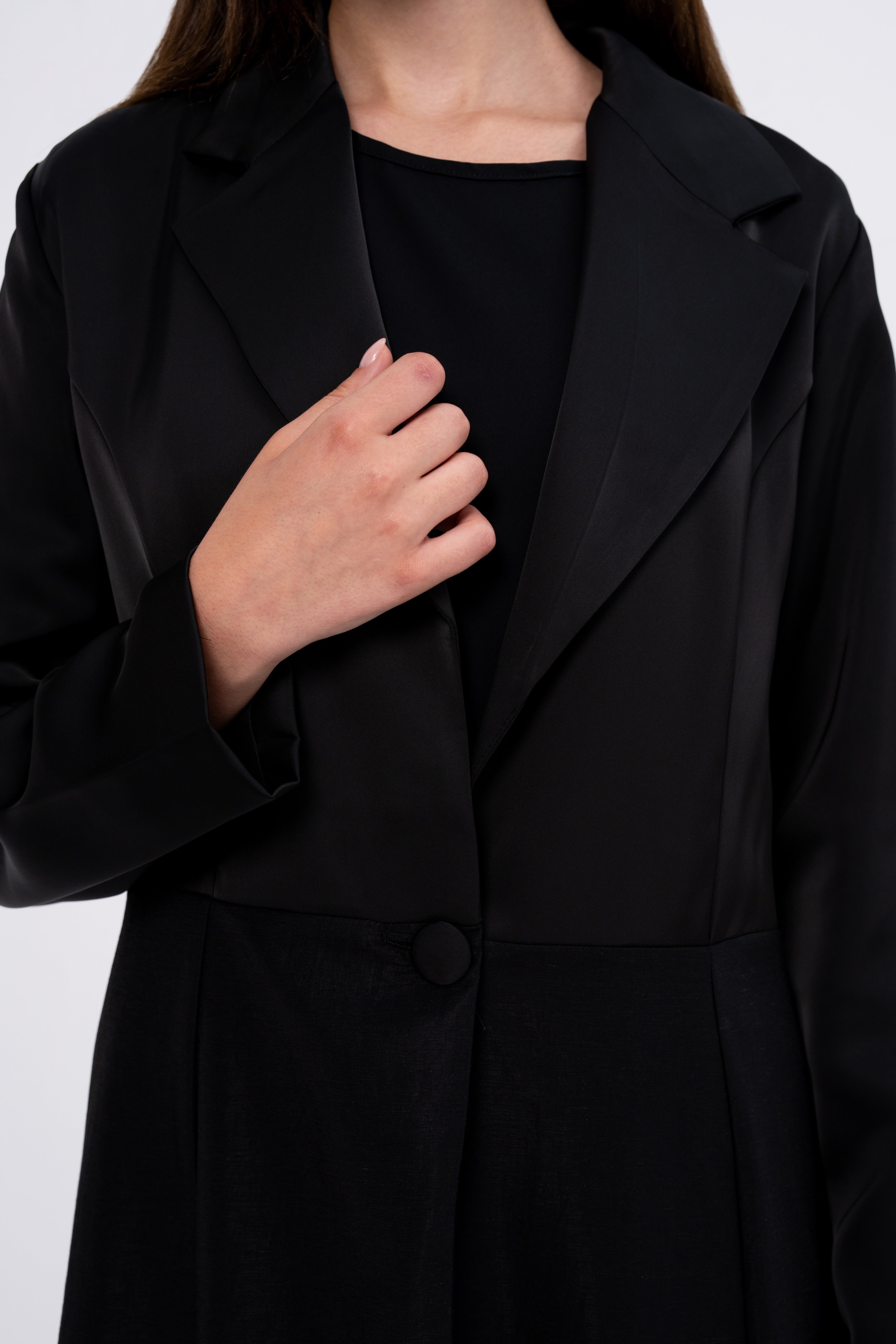 Multi-Fabric Abaya in Black