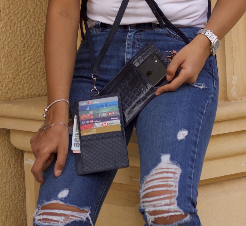 محفظة كروس بودي للهاتف والبطاقات - جلد ​بايثون أزرق