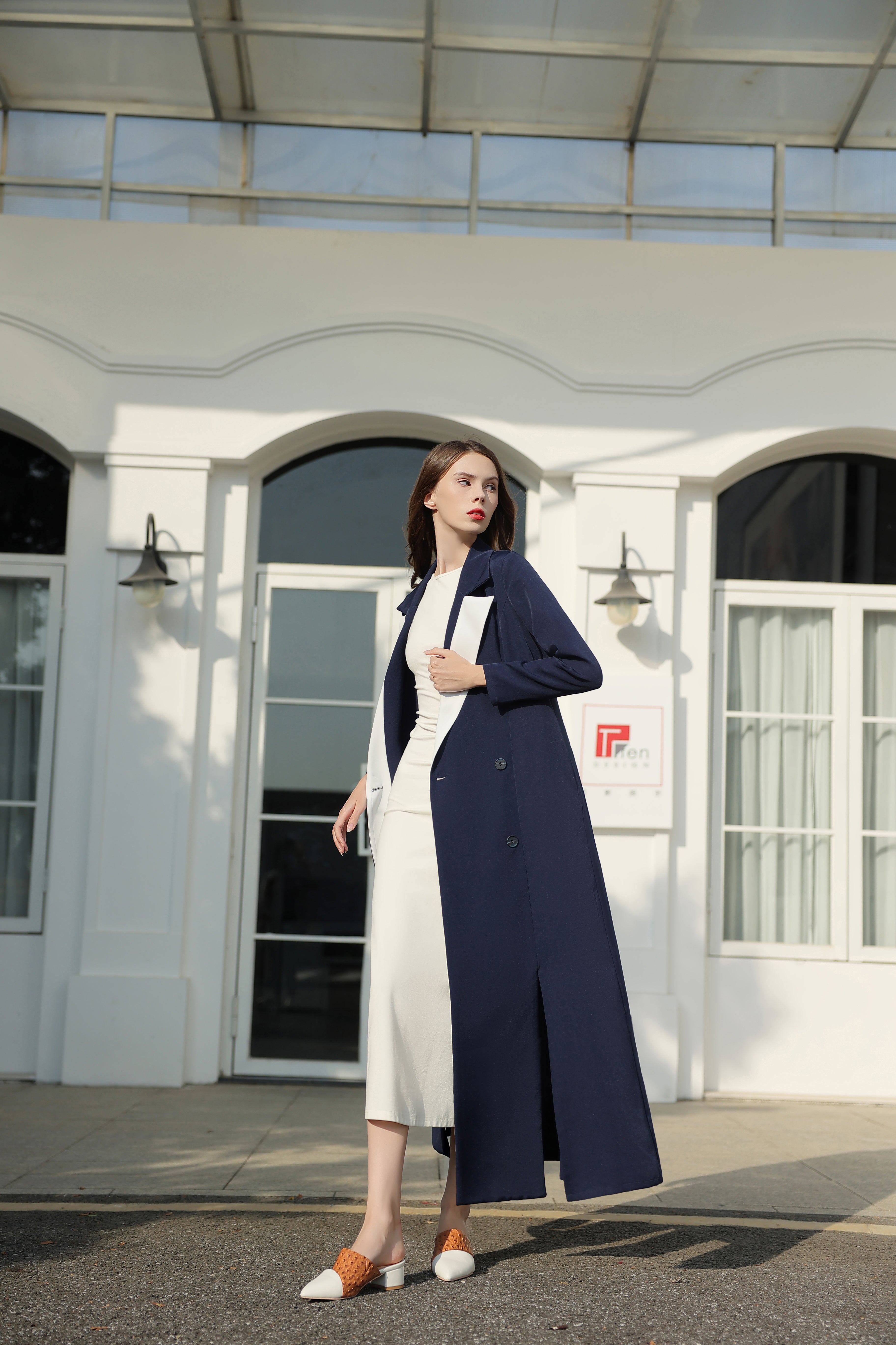 White Collar Suit Abaya - Royal Blue