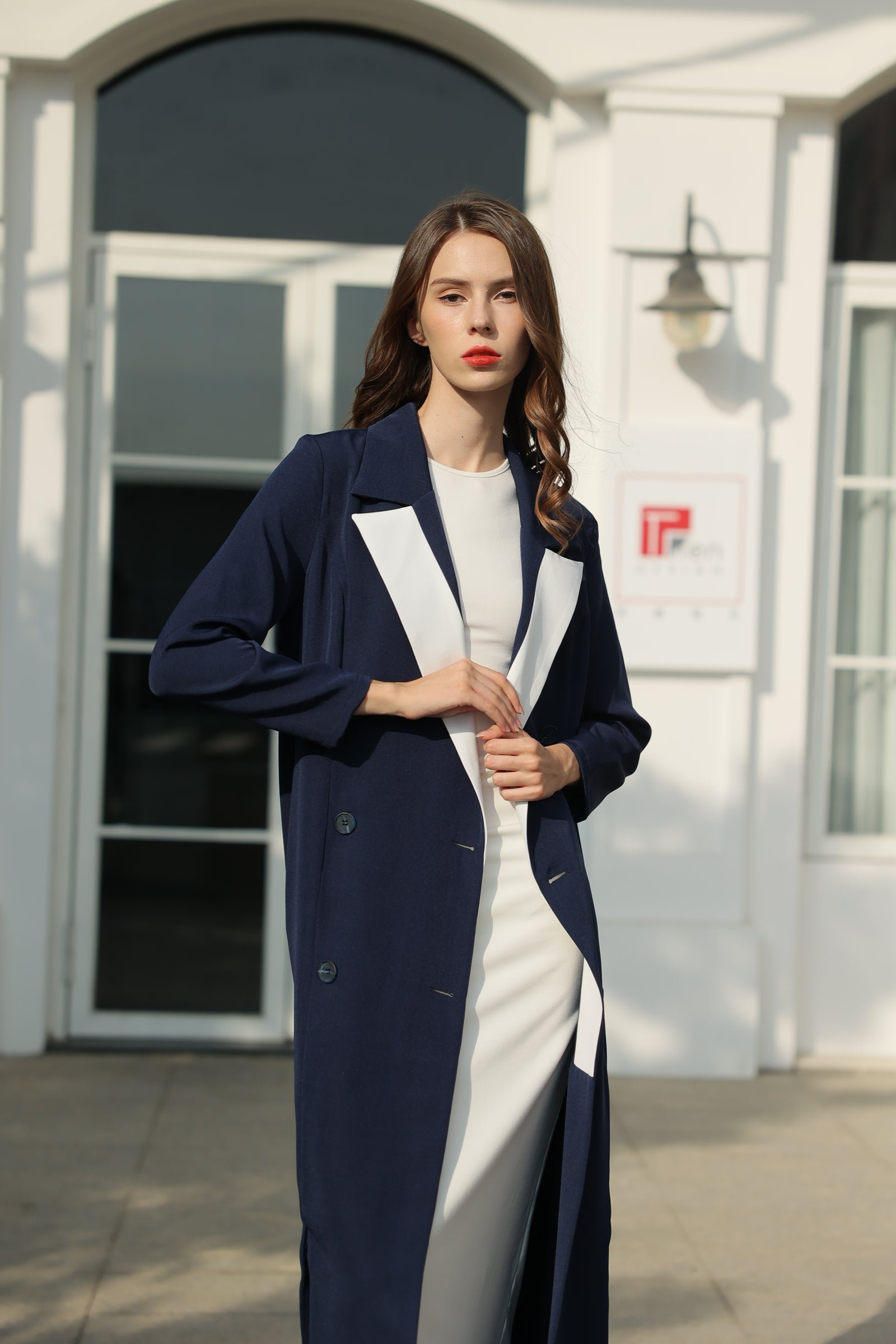 White Collar Suit Abaya - Royal Blue