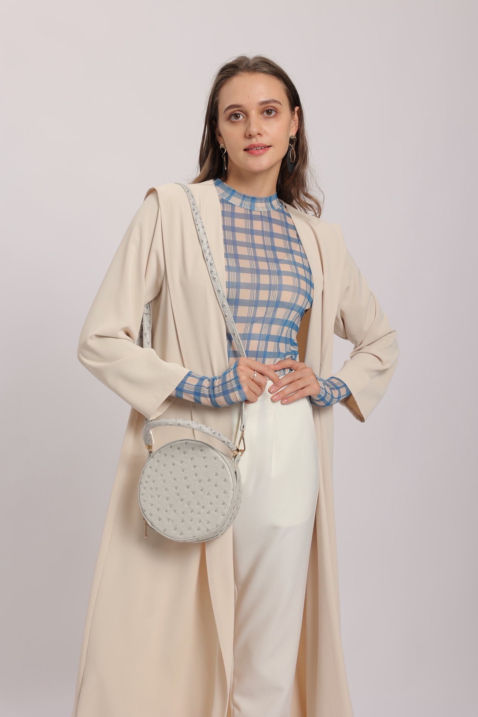 Round Crossbody Handbag in Grey
