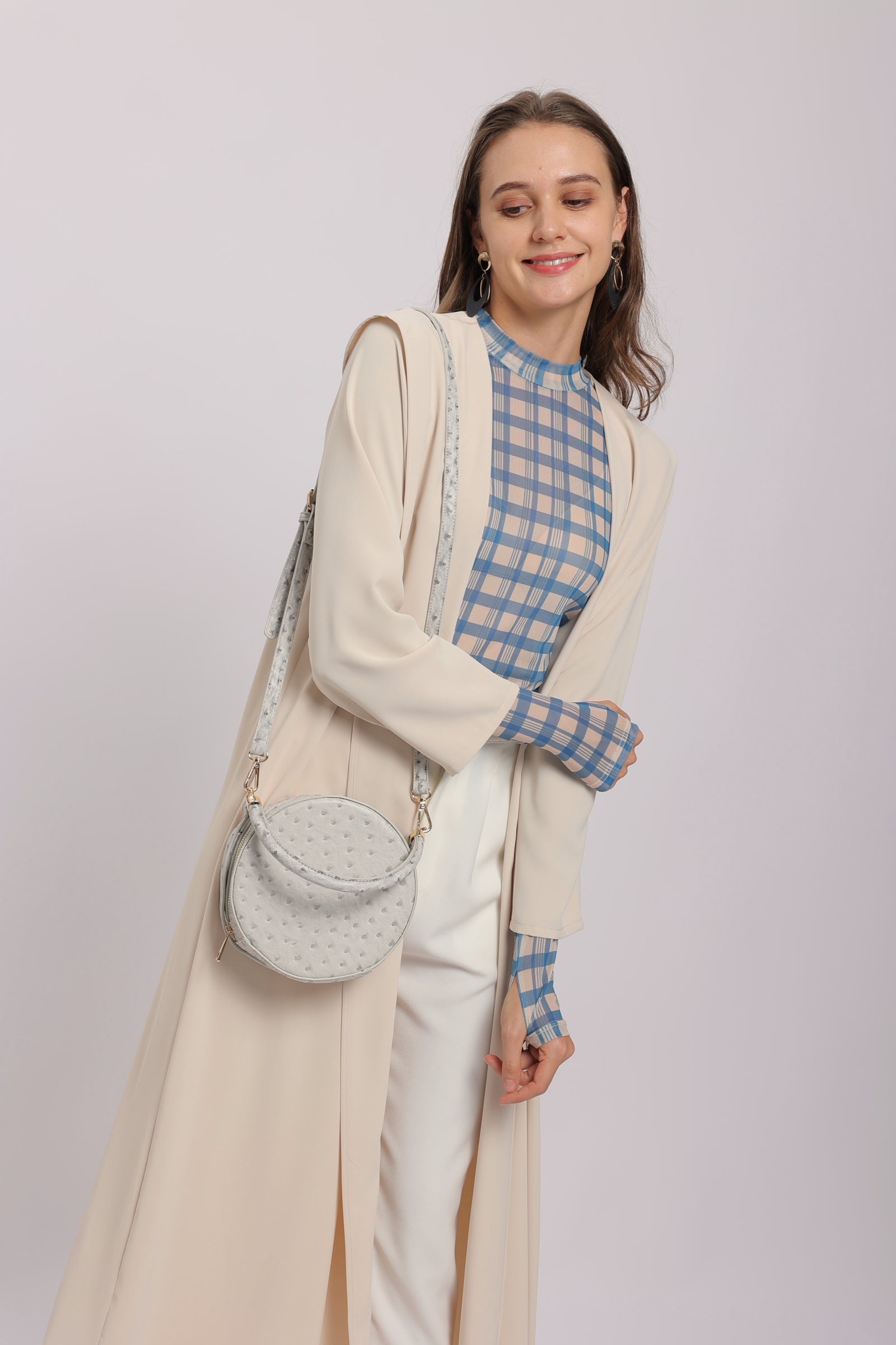Round Crossbody Handbag in Grey