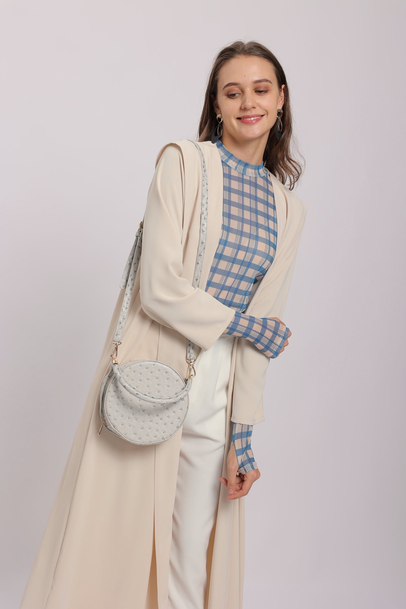 Round Crossbody Handbag in Grey